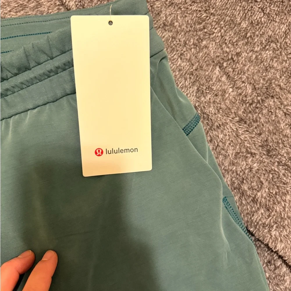 NWT Lululemon SoftStreme High Rise Pants Soft Green Regular - Picture 2 of 4